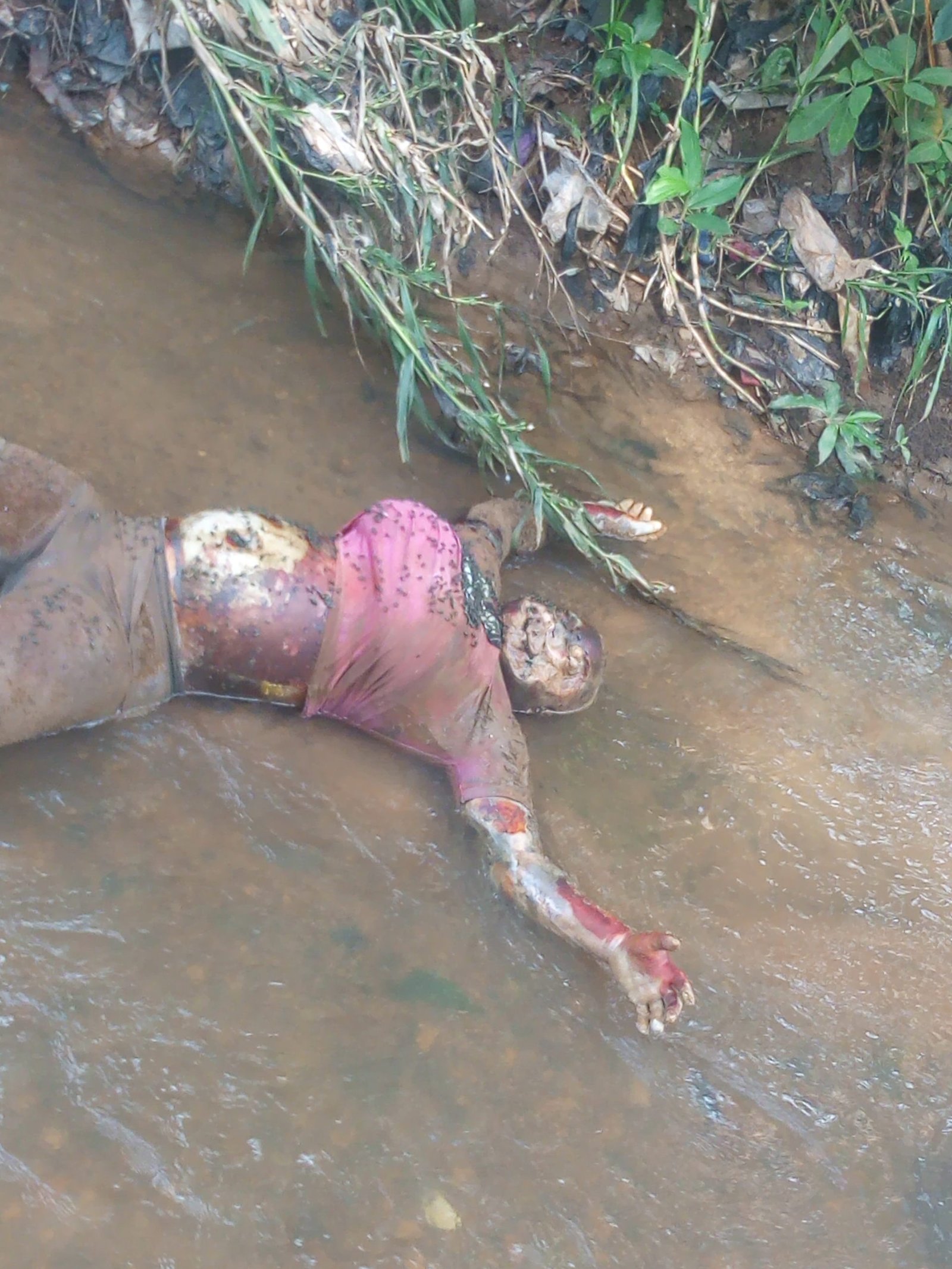 Ritual: Decomposing Woman’s Body Discovered In Osun River (See Graphic Pictures)