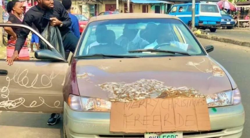 Christmas: Driver gives free ride in Port Harcourt