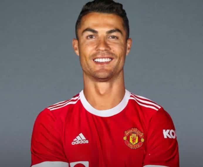 Man United re sign Cristiano Ronaldo