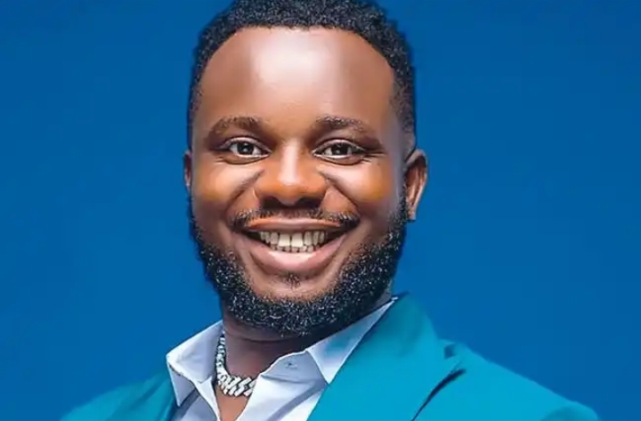 Sabinus (Mr Funny) Biography, Net Worth, Real Name, Age, Wife, State, Married, Awards, Wiki