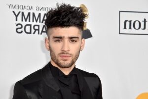 Zayn Malik Net Worth, Biography, Religion, Parents, Wife, Married, Daughter, Nationality