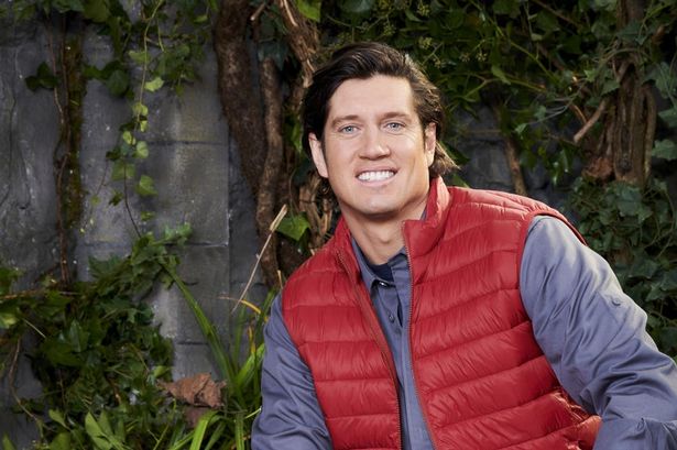 Vernon Kay Bio, Net Worth, Age, Parents, Siblings, Wife, Children, Height
