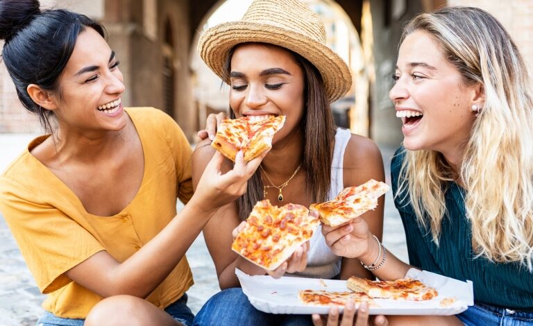 Top 5 Signs You're A Foodie