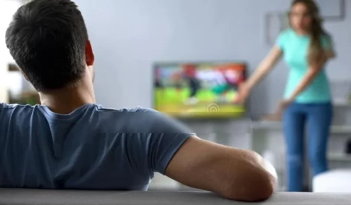 How I Made My Boyfriend To Stop Watching Football Match – Nigerian Lady Reveals