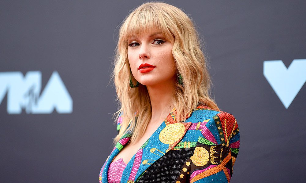 Taylor Swift Bio, Net Worth, Age, Husband, Children, Parents, Siblings, Height
