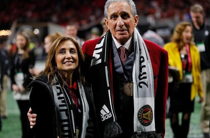 Angela Macuga (Arthur Blank’s Wife) Bio, Age, Height, Husband, Children, Net Worth