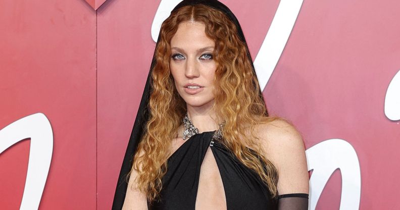 How Old is Jess Glynne? Age, Height, Bio, Parents, Husband, Children, Net Worth