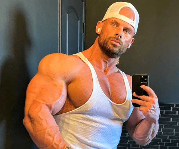 Joey Swoll Real Name