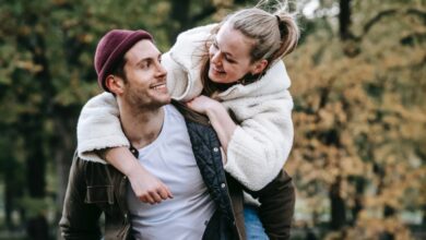 How to Play a Girl Who Is Playing You