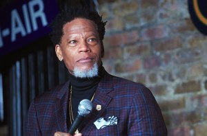 D.L. Hughley Net Worth, Biography, Earnings & more