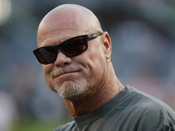 Jim McMahon Biography, Age, Height, Parents, Career, Wife, Children, Net Worth