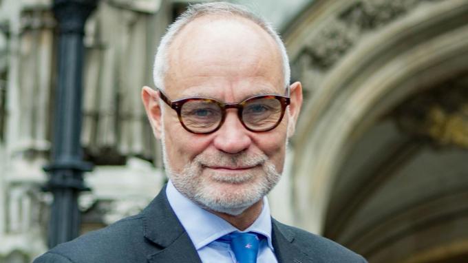 Crispin Blunt Biography, Age, Parents, Wife, Children, Net Worth, Family