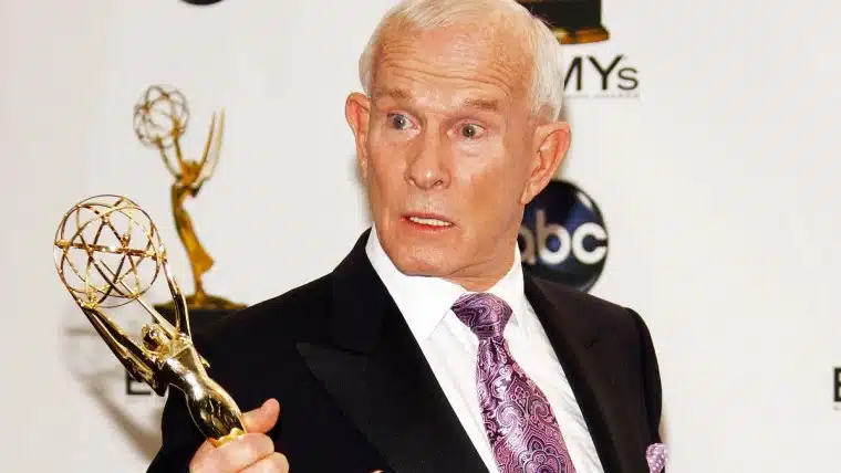 Tom Smothers Cause Of Death, Biography, Age, Career, Wife, Children, Net Worth