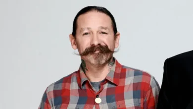 Oliver Peck Net Worth